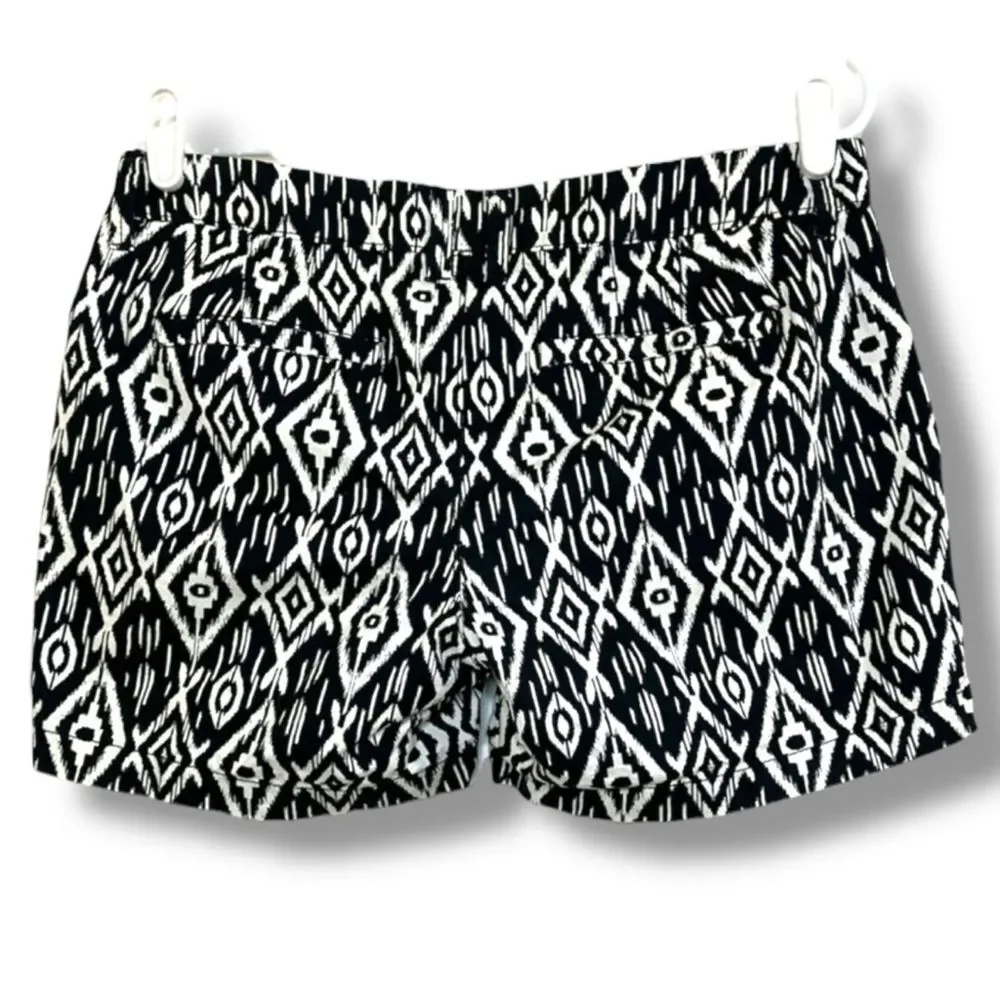 Old Navy Geometric Print Shorts Black White Ikat Womens Size 6 Tribal Boho